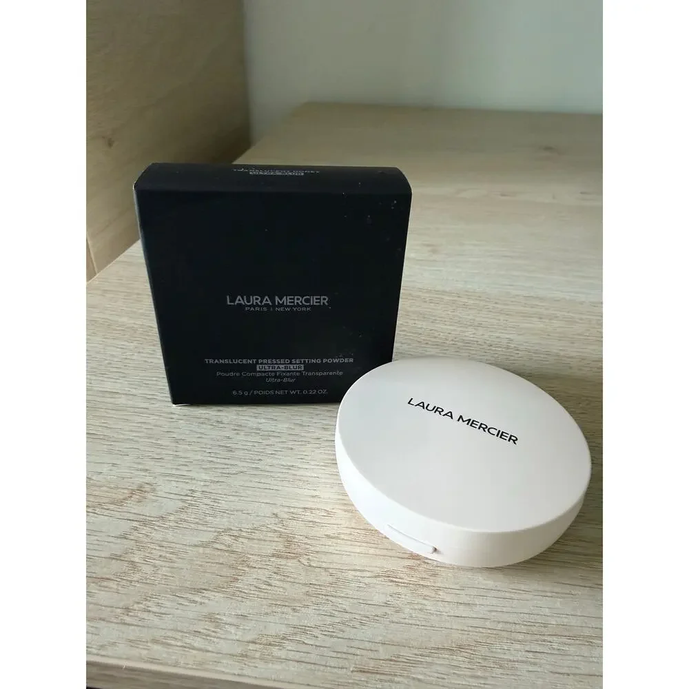 $52 Laura Mercier Translucent Honey Ultra-Blur Pressed Setting Powder New